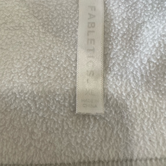 Fabletics Go-To-Halfzip - Picture 8 of 9